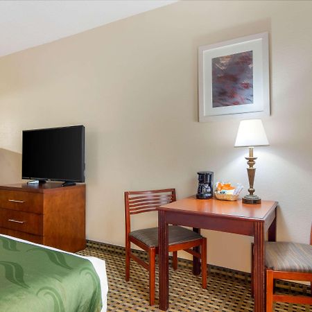 Quality Inn & Suites Decatur - Atlanta East Литония Экстерьер фото
