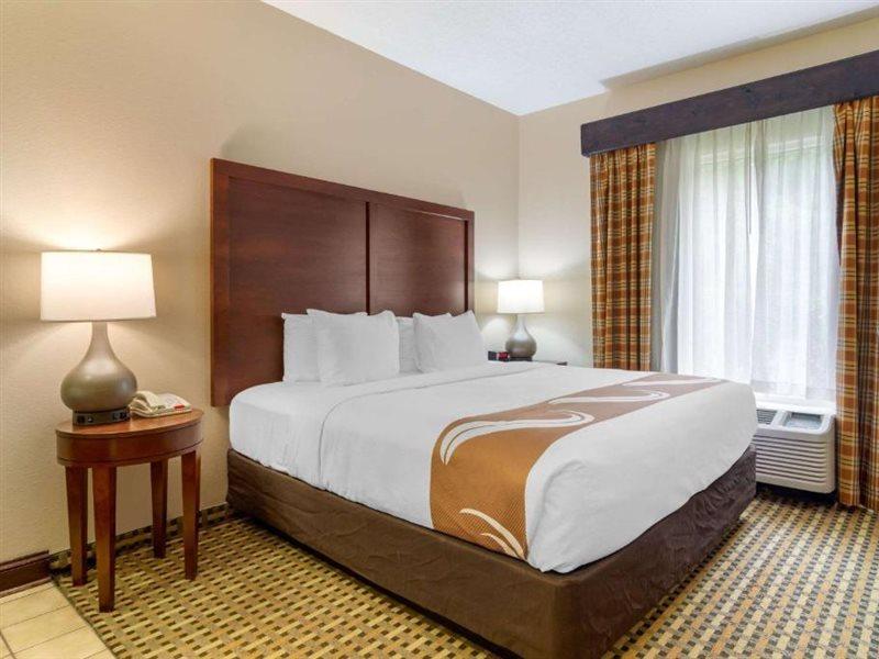 Quality Inn & Suites Decatur - Atlanta East Литония Экстерьер фото