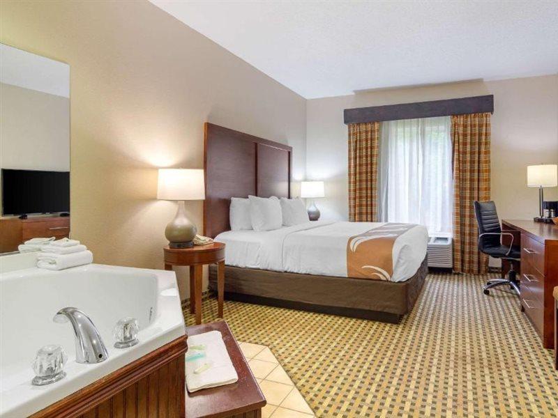 Quality Inn & Suites Decatur - Atlanta East Литония Экстерьер фото