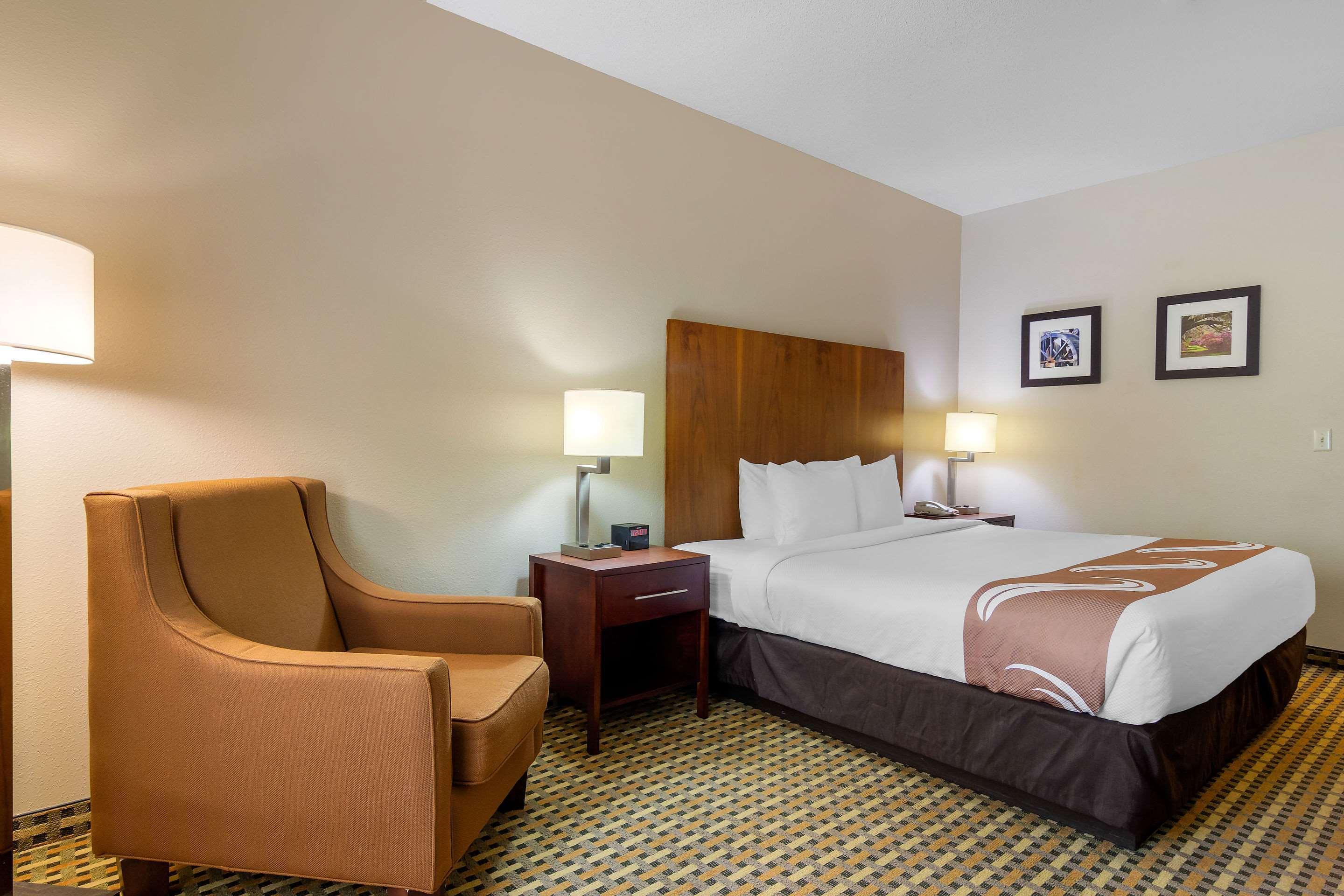 Quality Inn & Suites Decatur - Atlanta East Литония Экстерьер фото
