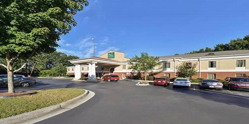 Quality Inn & Suites Decatur - Atlanta East Литония Экстерьер фото