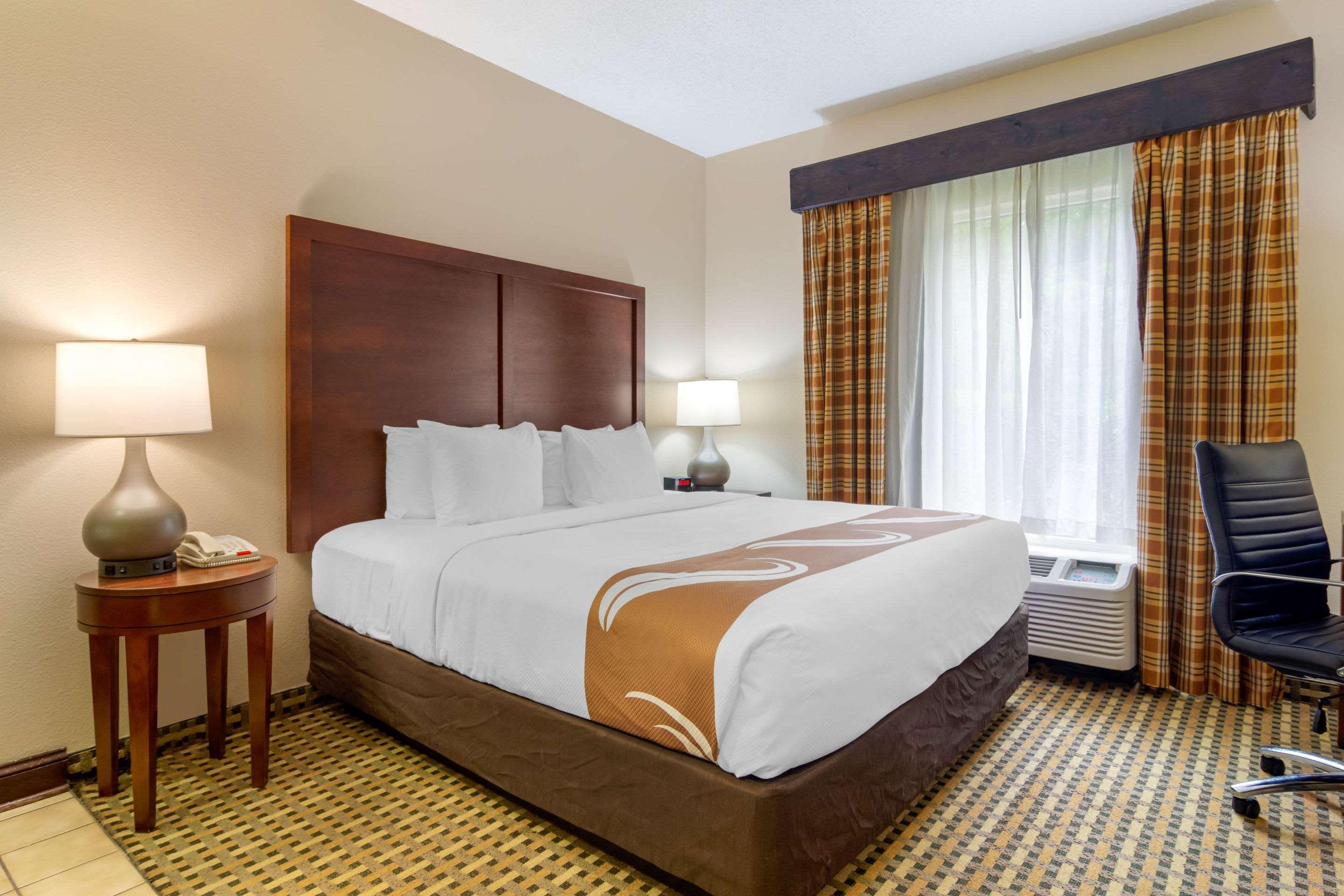 Quality Inn & Suites Decatur - Atlanta East Литония Экстерьер фото