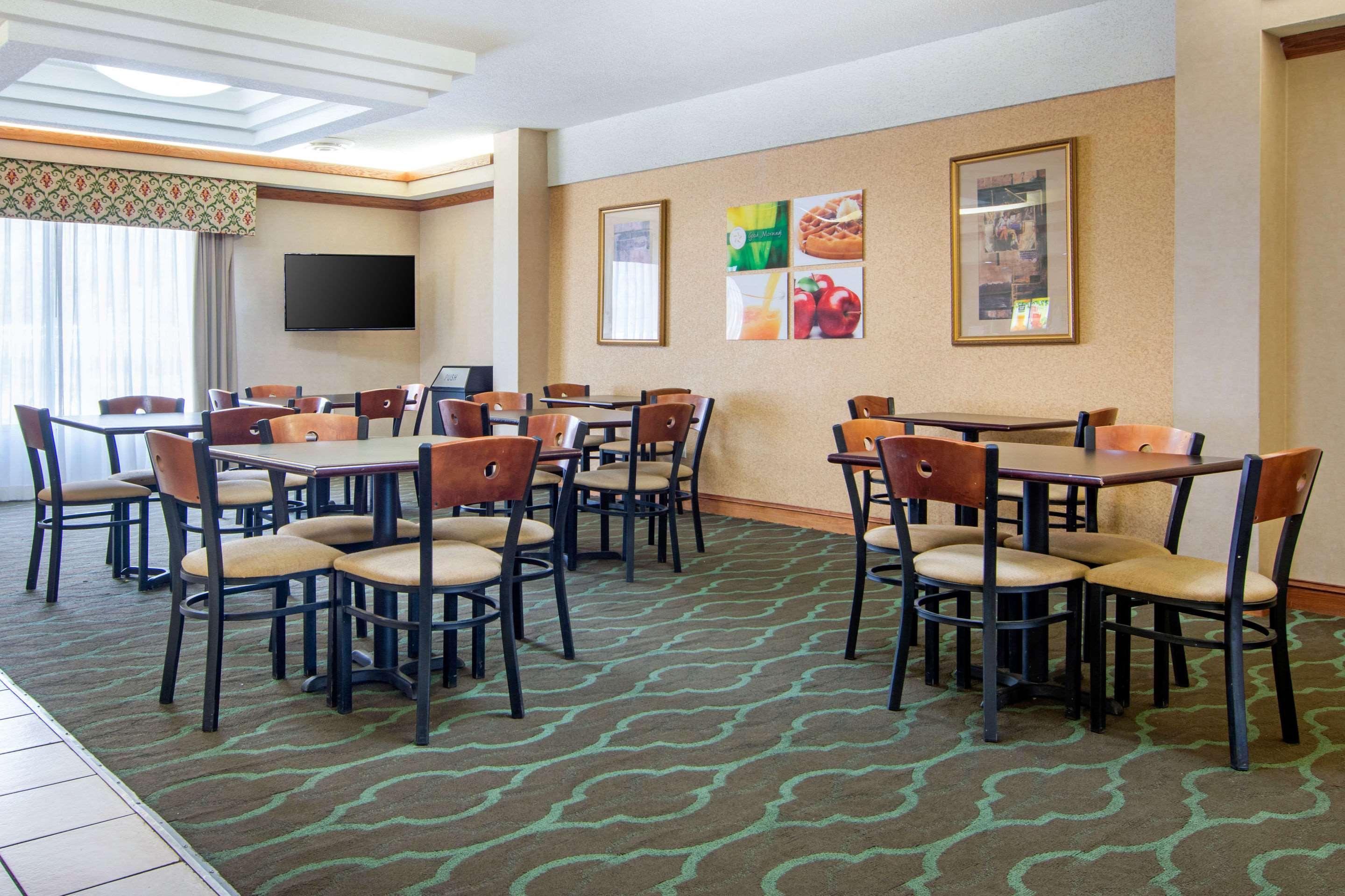 Quality Inn & Suites Decatur - Atlanta East Литония Экстерьер фото